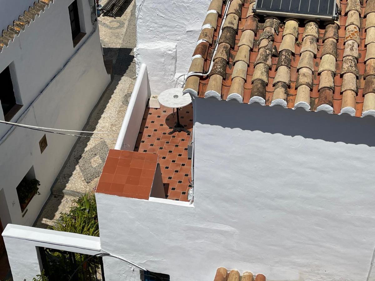 El Corralon Guest House Frigiliana Bagian luar foto